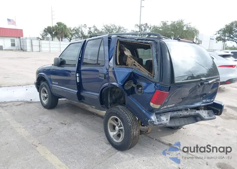 2002 Chevrolet Blazer Ls from USA, damaged, VIN 1GNCS13W92K202301